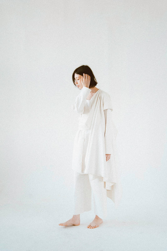 #ServingLooks: 12 Top Minimalist Fashion Bloggers to Follow